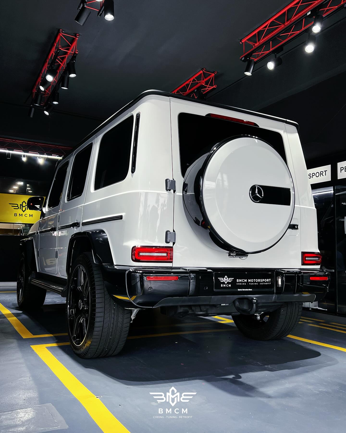 Mercedes-Benz W463 G200D NTG 5.5 Europe Conversion